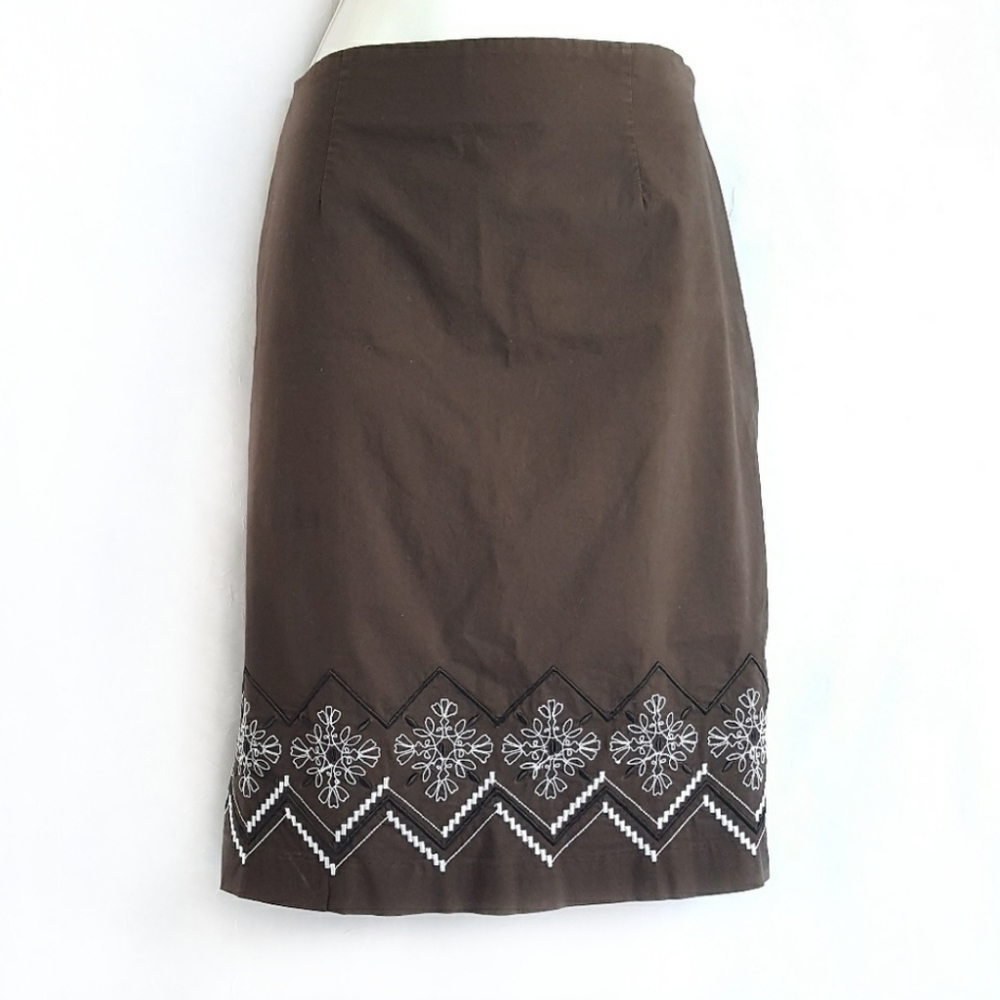Loft A line skirt, size 6, brown midi skirt, brown with embroidery.